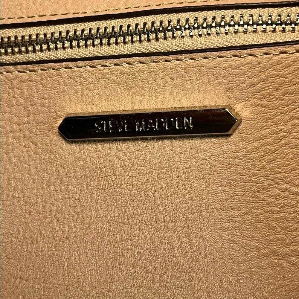 Steve Madden this large